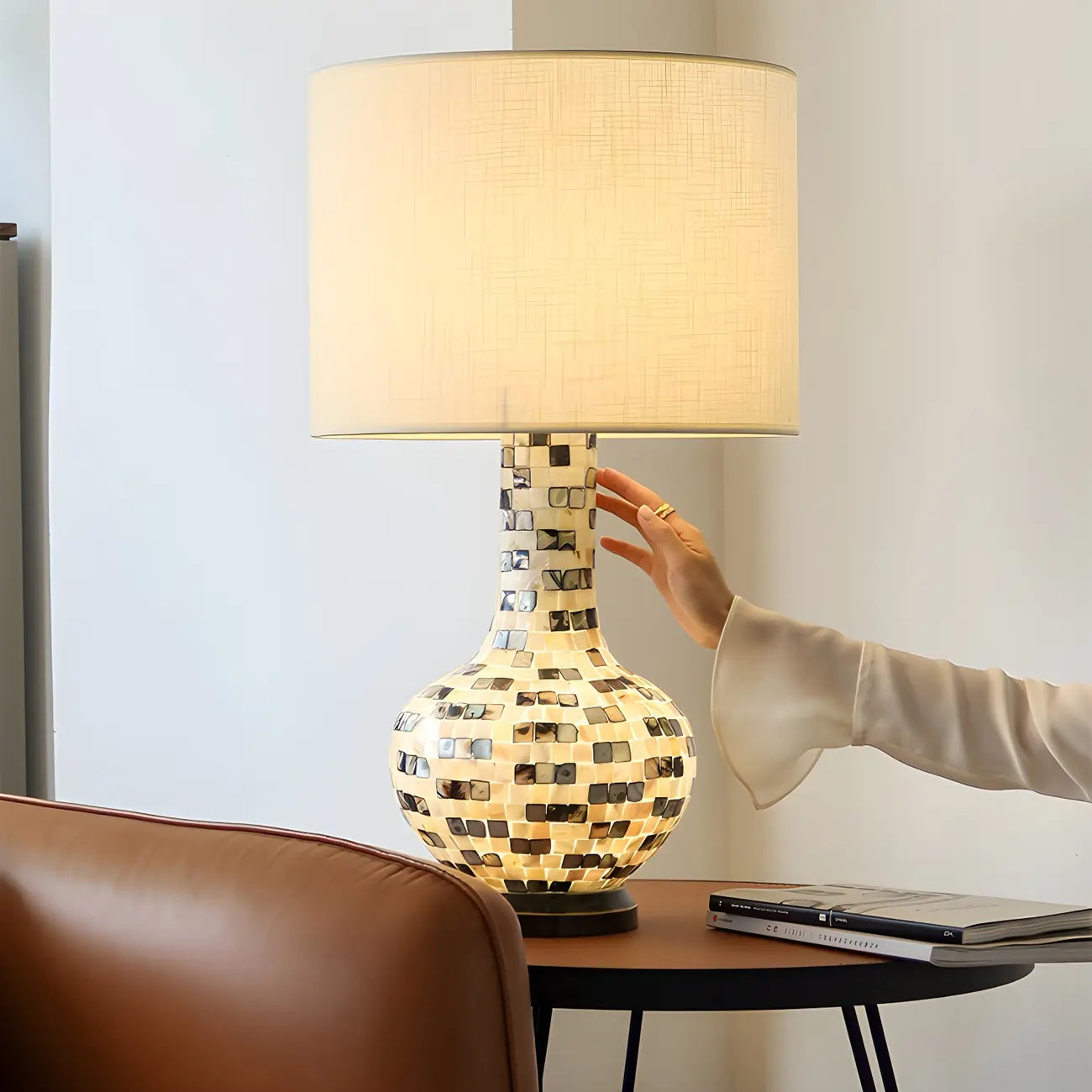 Scandinavian Shell Mosaic Table Lamp in White for Home