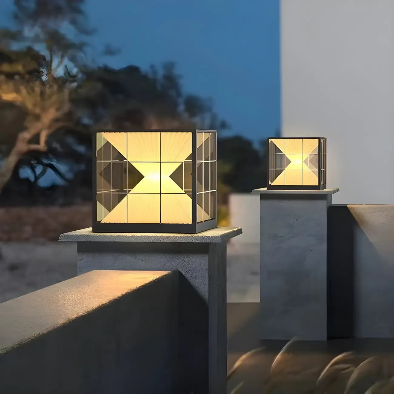 Modern Decorative Cube LED Table Lamp for Outdoors