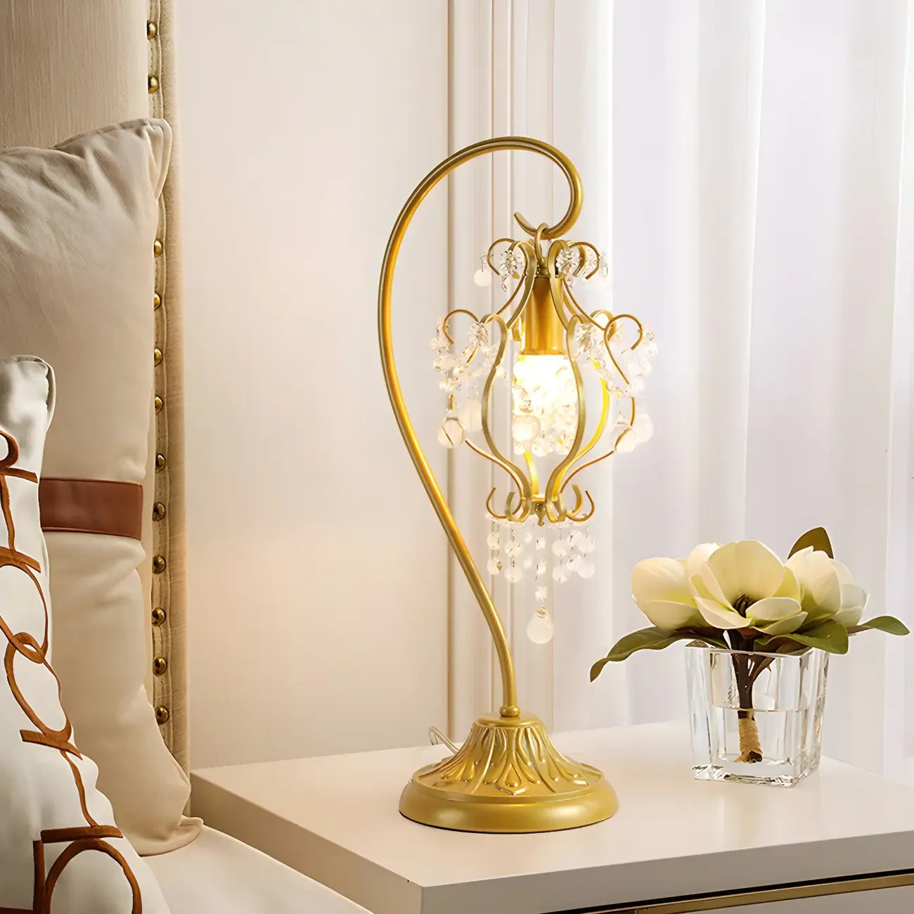Geometric Gold LED Crystal Table Lamp for Bedroom Decor