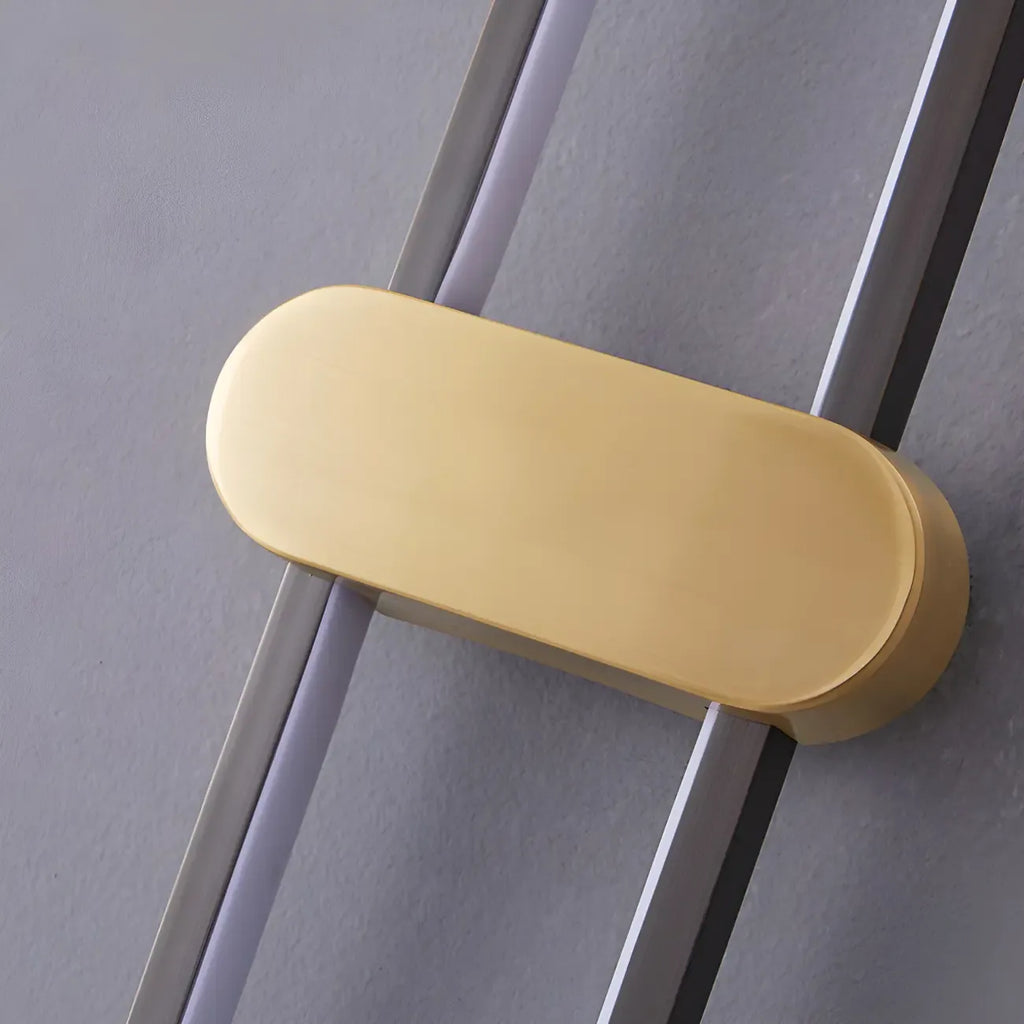 Classic Oval LED Vanity Light with Wall Mount for Bathroom