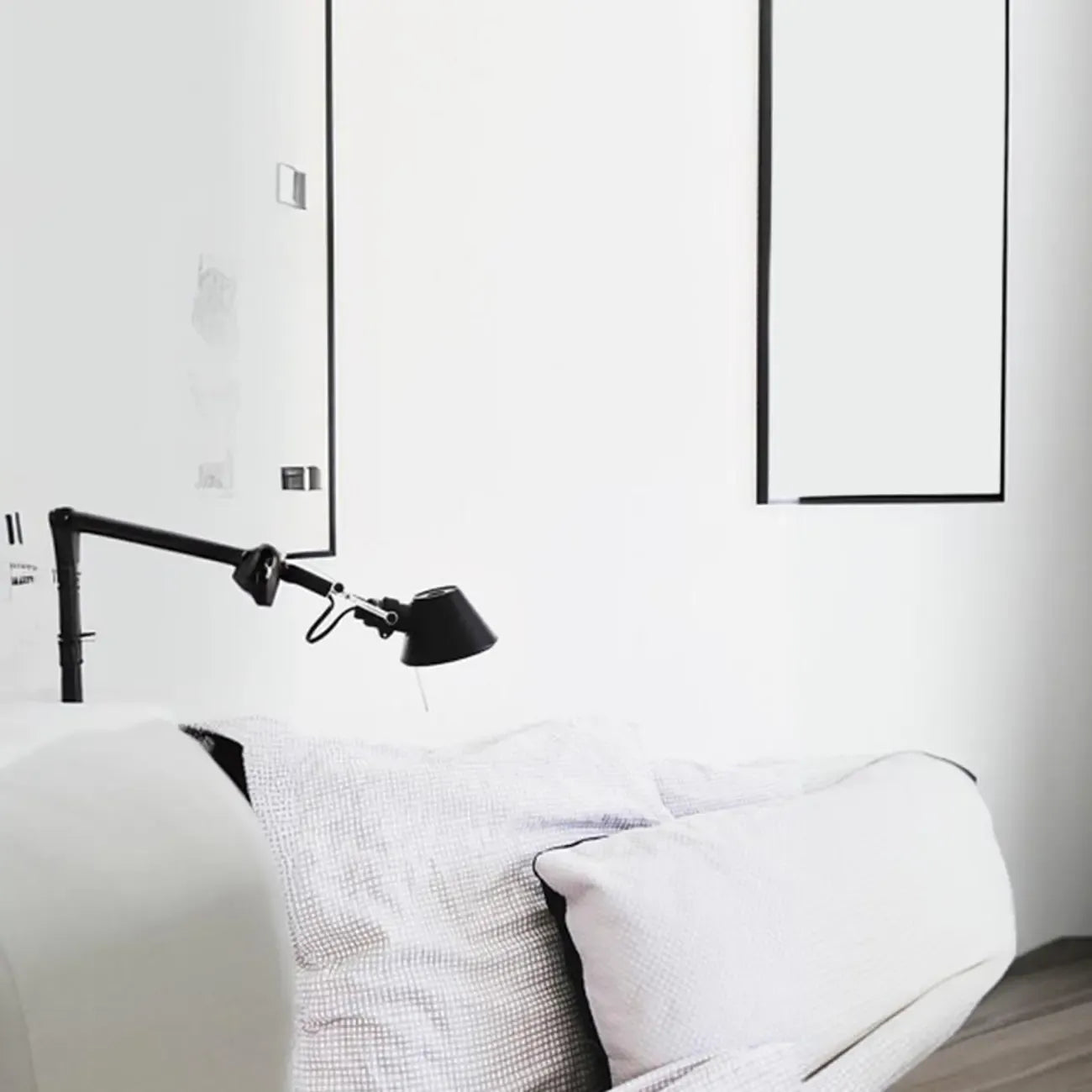 28.5 Modern Black Swing Arm Wall Light for Interior Spaces