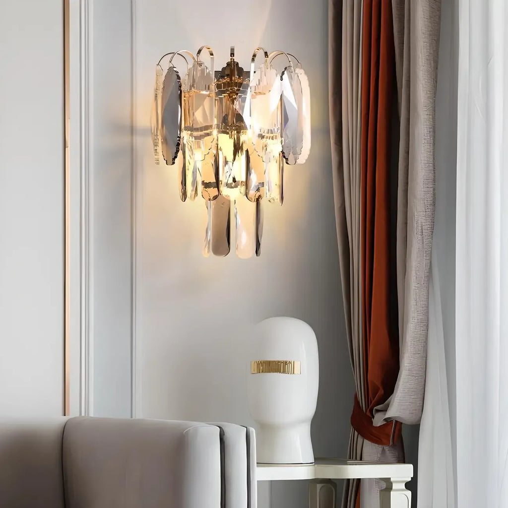 Artistic Wall Sconce with Brass Finish for Living Room Decor