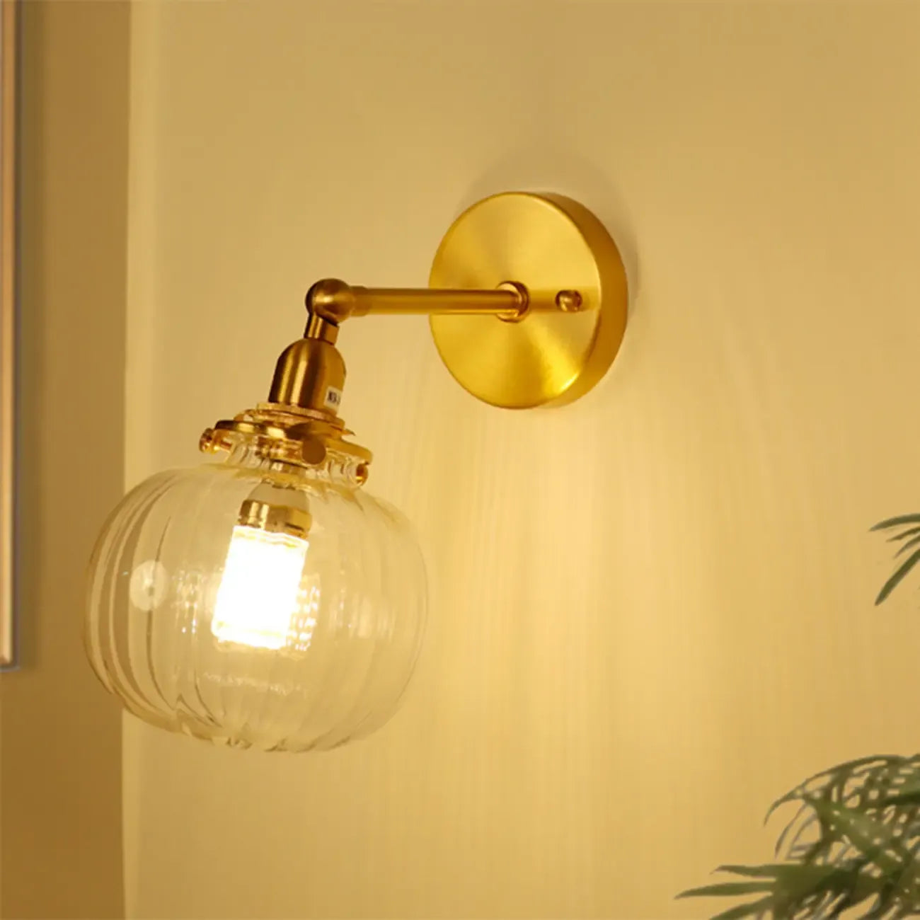 Transparent Globe Brass LED Wall Sconce for Hallway Lighting