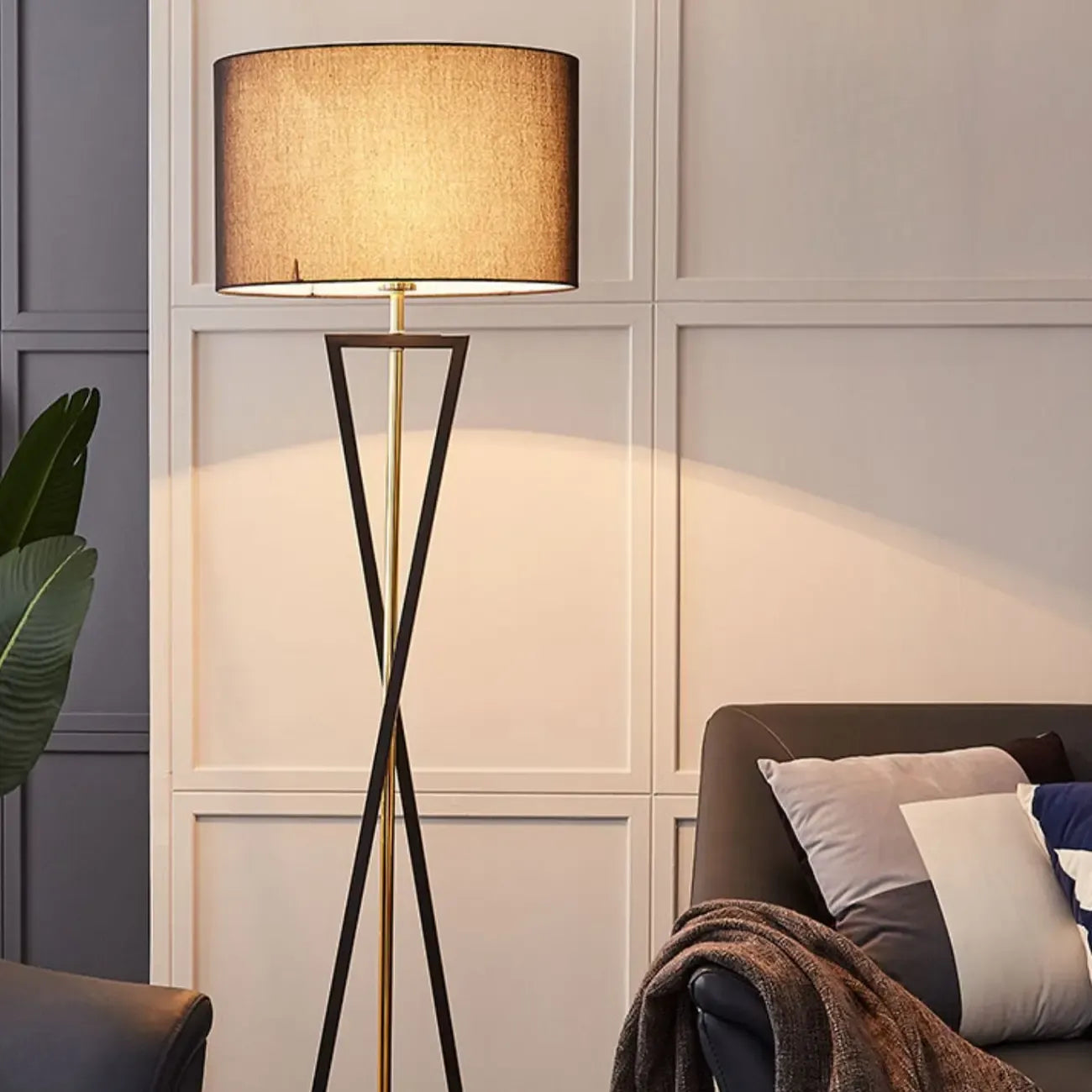 Traditional LED Floor Lamp with Fabric Shade for Living Room