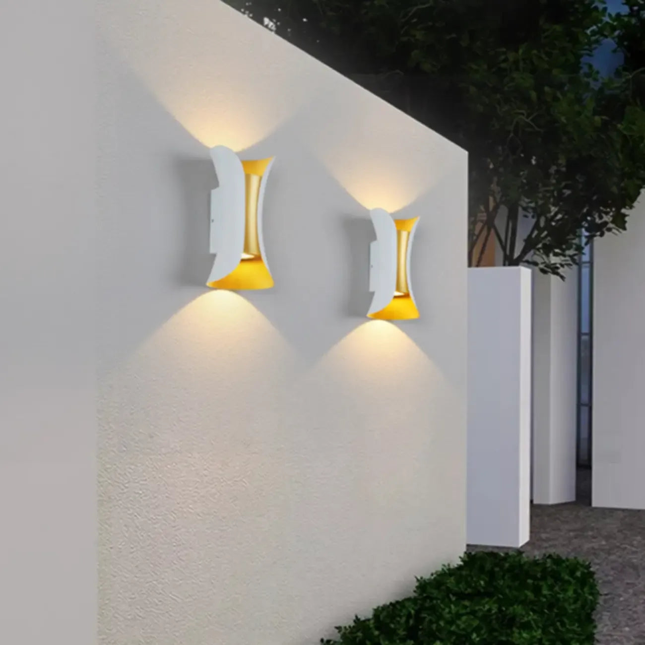 Modern 2-Light Metal Curve Up Down Outdoor Wall Sconce