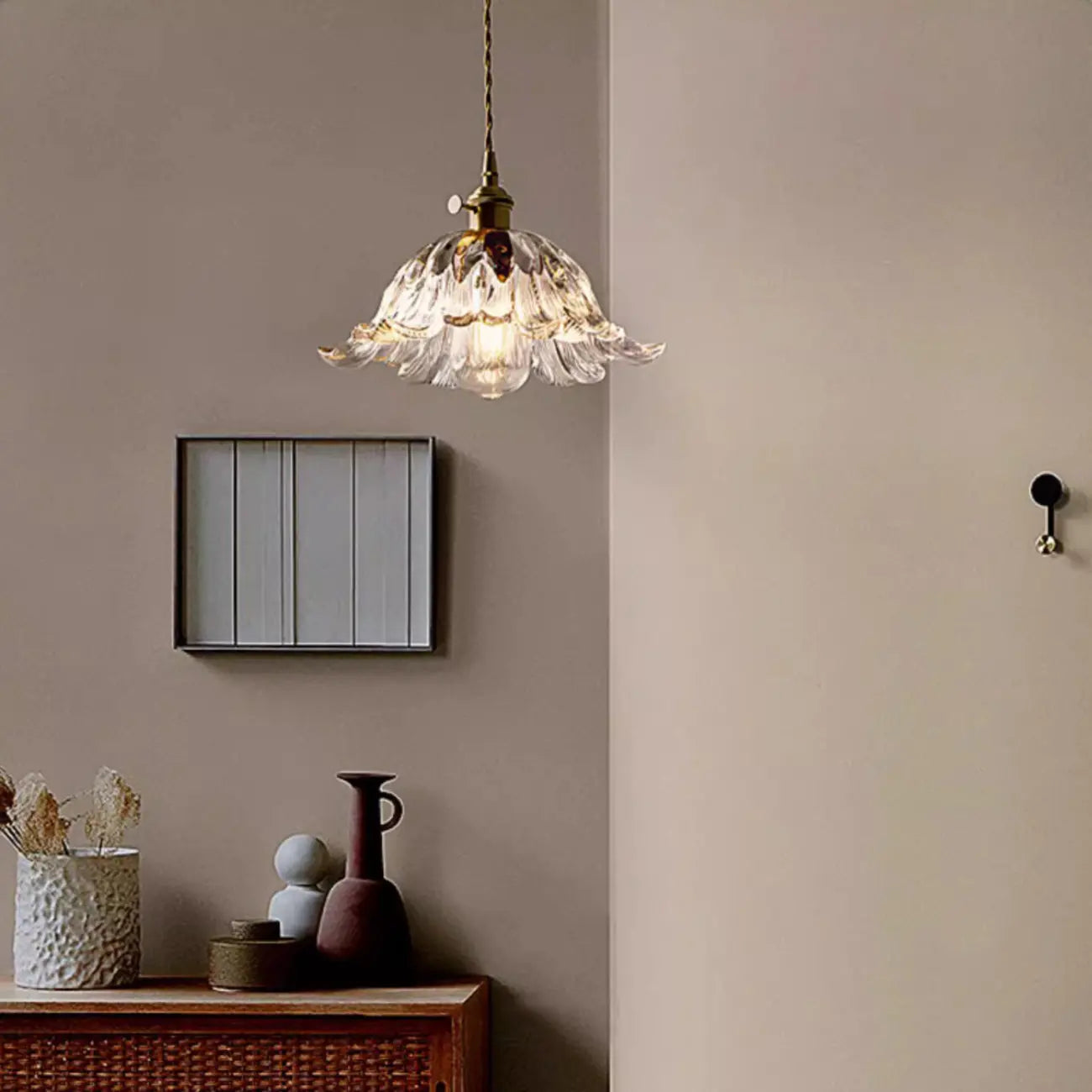 Adjustable Green Glass Pendant Light Fixture for Living Room