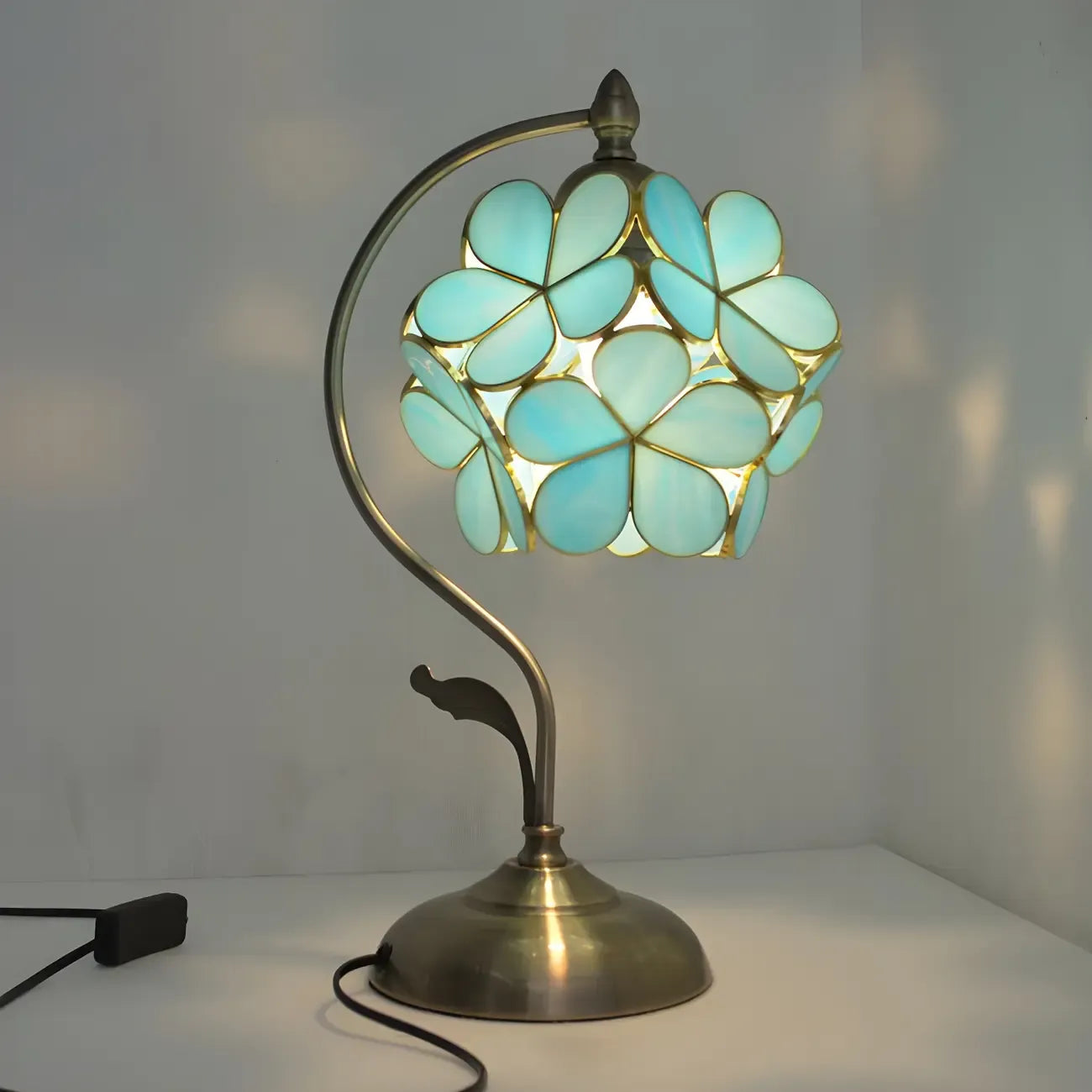 Vintage Stained Glass Flower Petal Table Lamp