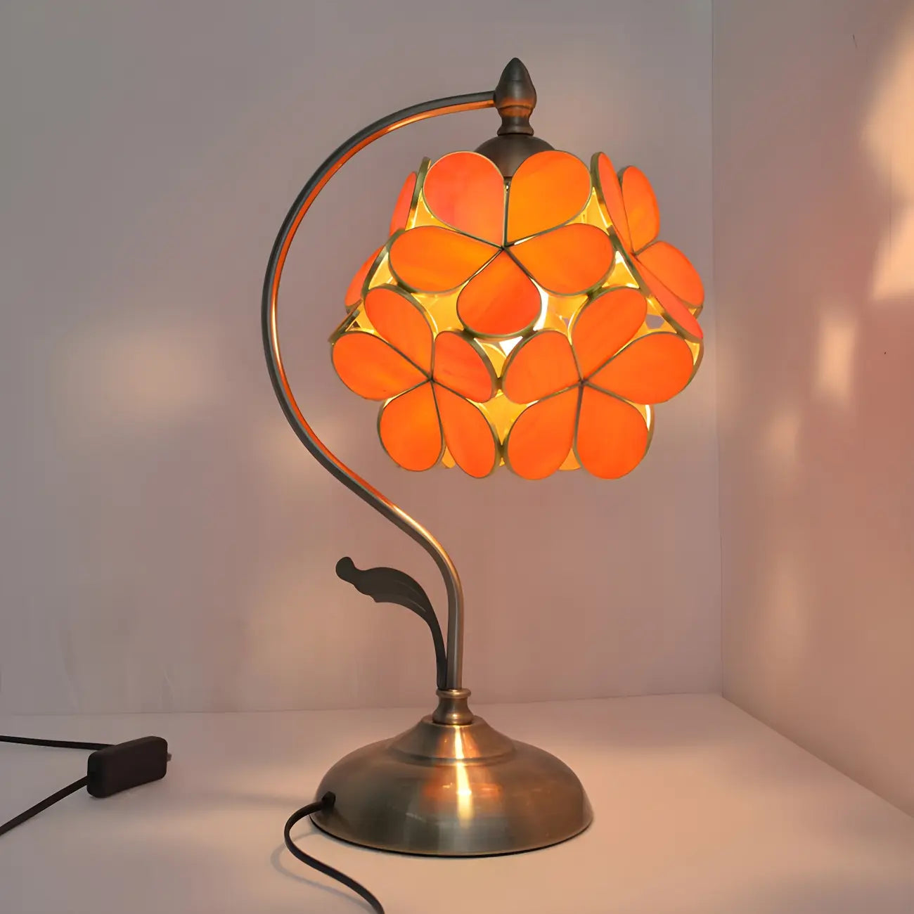 Vintage Stained Glass Flower Petal Table Lamp