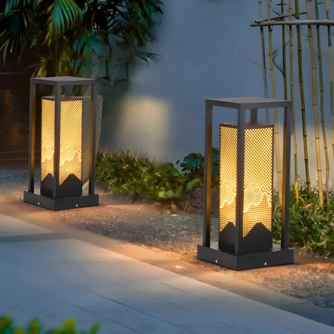 Black Metal Grid Wired Rectangle Post Cap Light