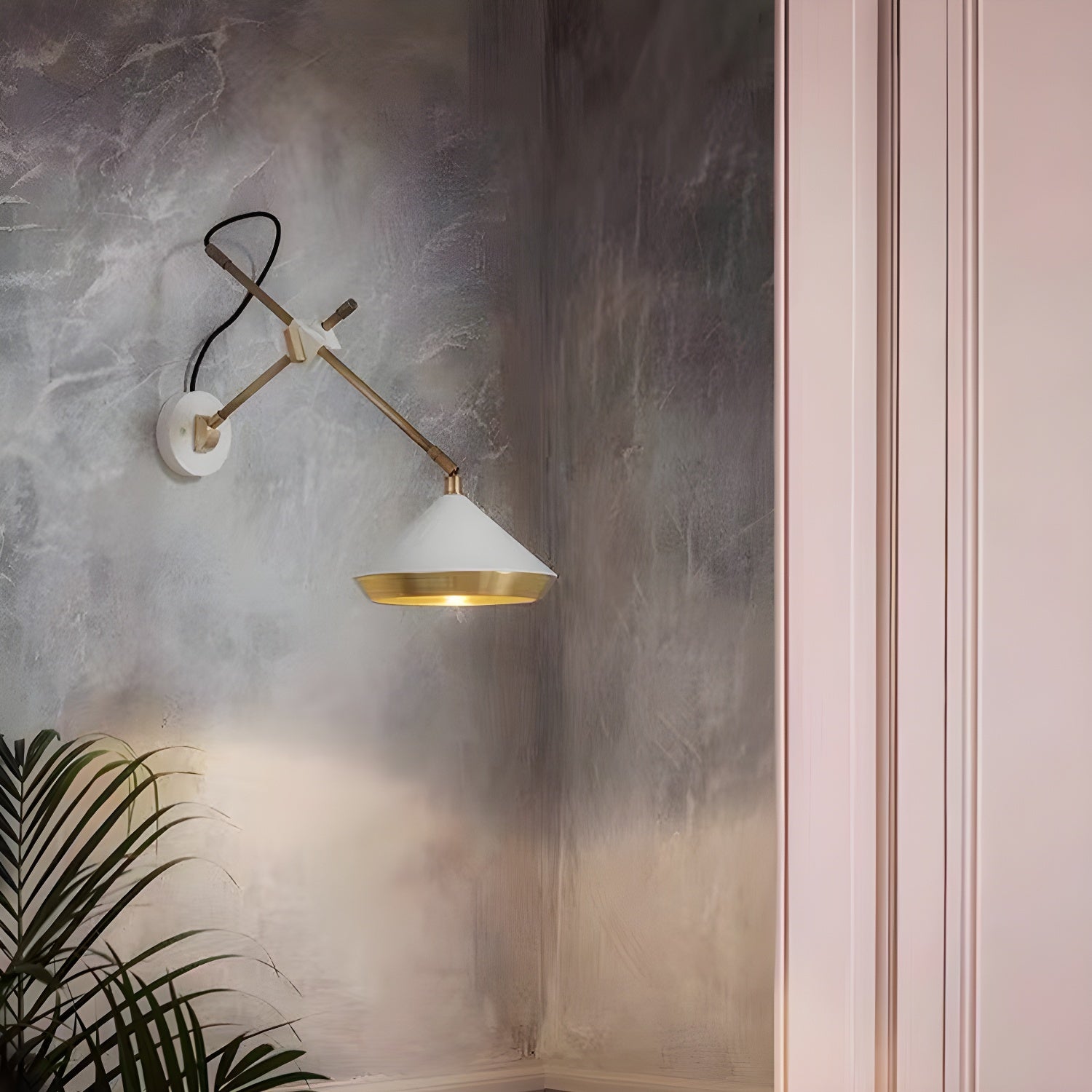 Modern Metal Adjustable Swing Arm Wall Light